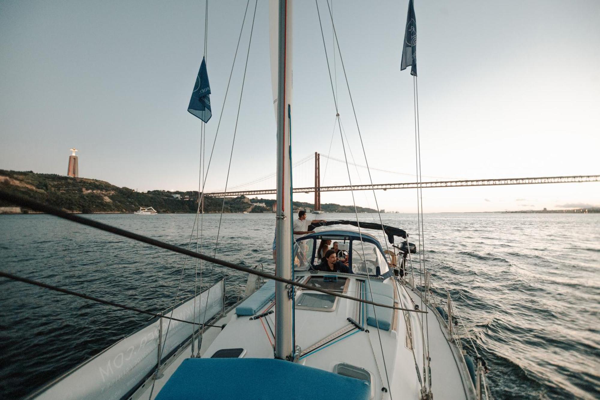 Stay In A Boat - Lisboa Eksteriør billede